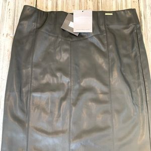 MARC NEW YORK ANDREW MARC Faux Leather skirt